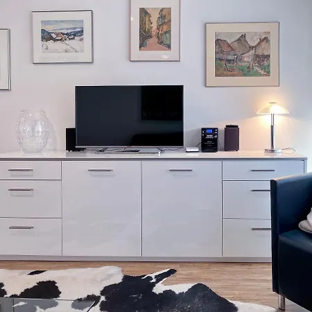 Designer Kueche - Suedbalkon - Tg-stellplatz - Wlan 圣莫里茨