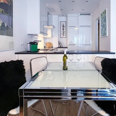 Apartament Designer Kueche - Suedbalkon - Tg-stellplatz - Wlan Sankt Moritz