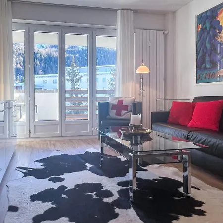 Designer Kueche - Suedbalkon - Tg-stellplatz - Wlan سانت موريتز
